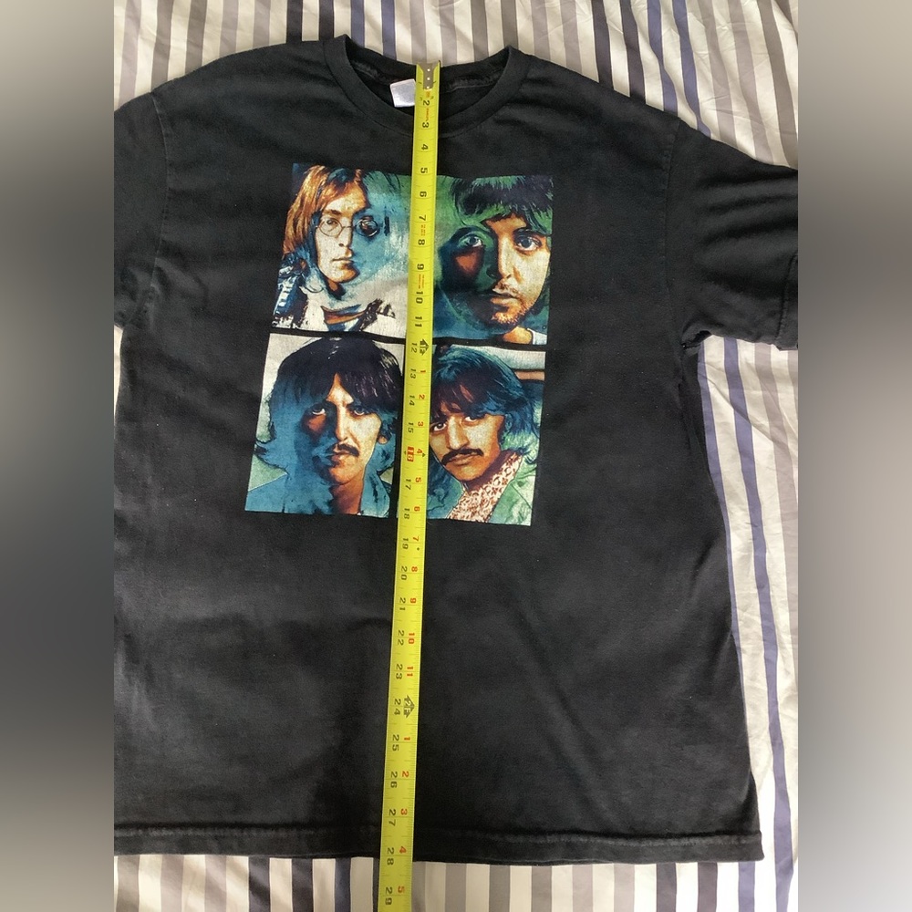 Vintage 2000 Double Sided The Beatles Portraits Band Shirt. - Picture 6 of 7